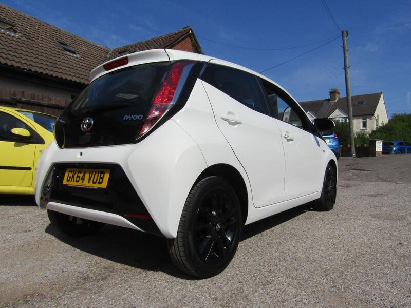 TOYOTA AYGO