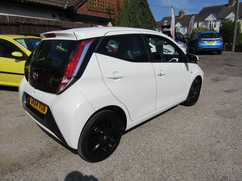 TOYOTA AYGO
