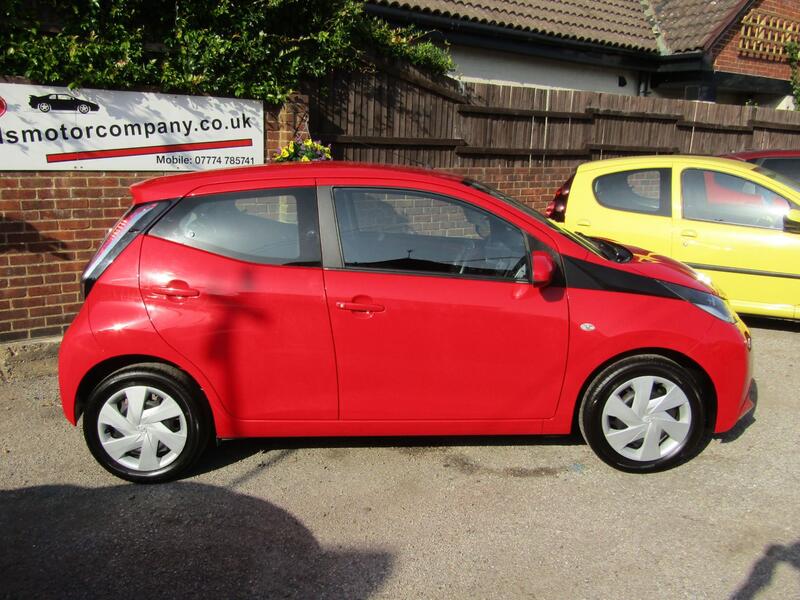 View TOYOTA AYGO 1.0 VVT-i x-play  One Former Keeper, Only 44,000 miles