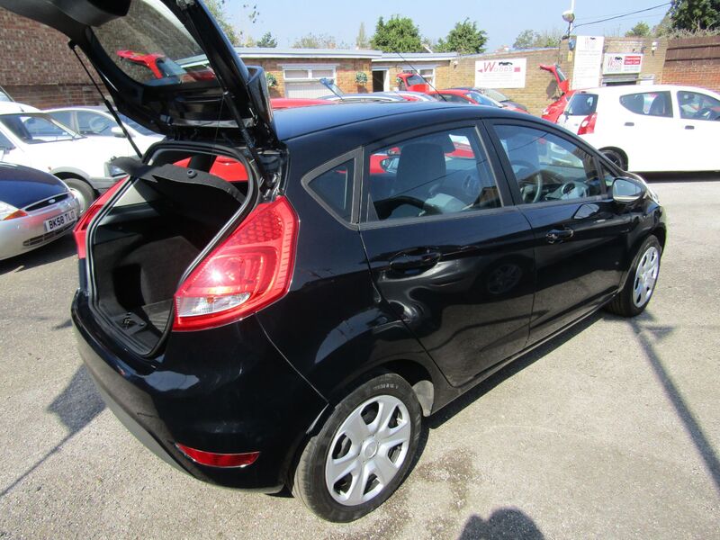 View FORD FIESTA EDGE   Only 36,000 miles,  2 Former Keepers, Full Service History