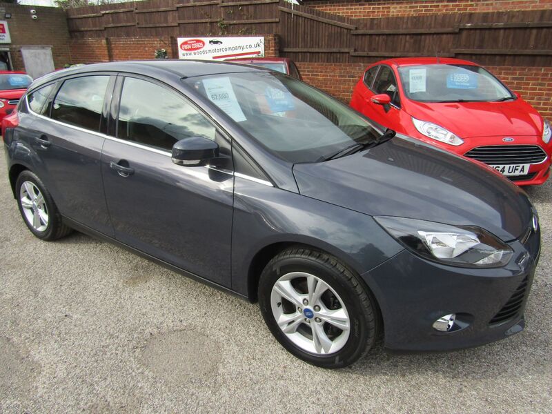 View FORD FOCUS ZETEC  Only 62,000 miles,  One Former Keeper,  6 Service Stamps