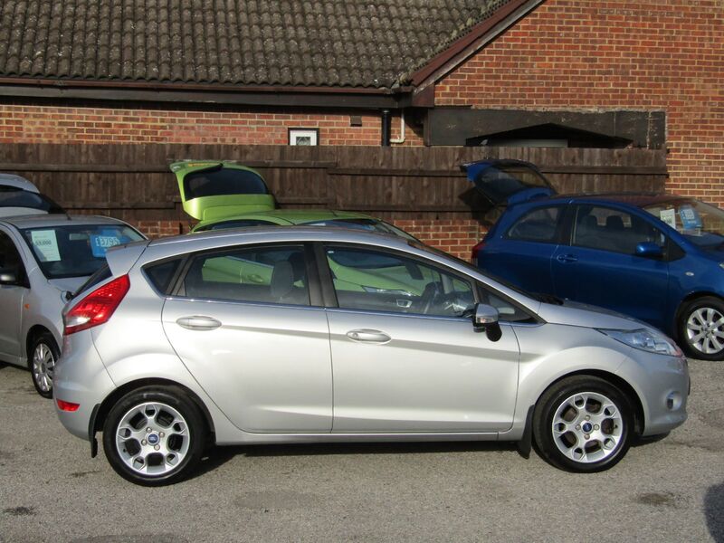 View FORD FIESTA ZETEC  Only 35,000 miles