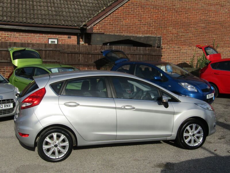 View FORD FIESTA ZETEC   Only 53,000 miles