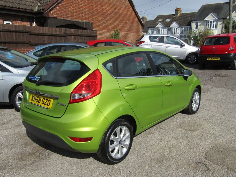 View FORD FIESTA ZETEC   Only 44,000 miles,   One Former  Keeper,  Full Ford Service History,  12 Ford Stamps