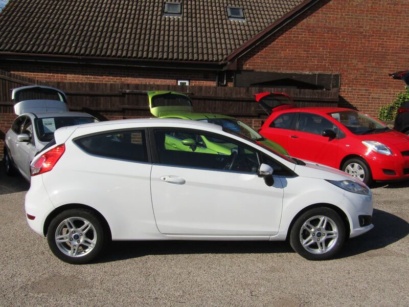 View FORD FIESTA ZETEC  Only 70,000 miles,