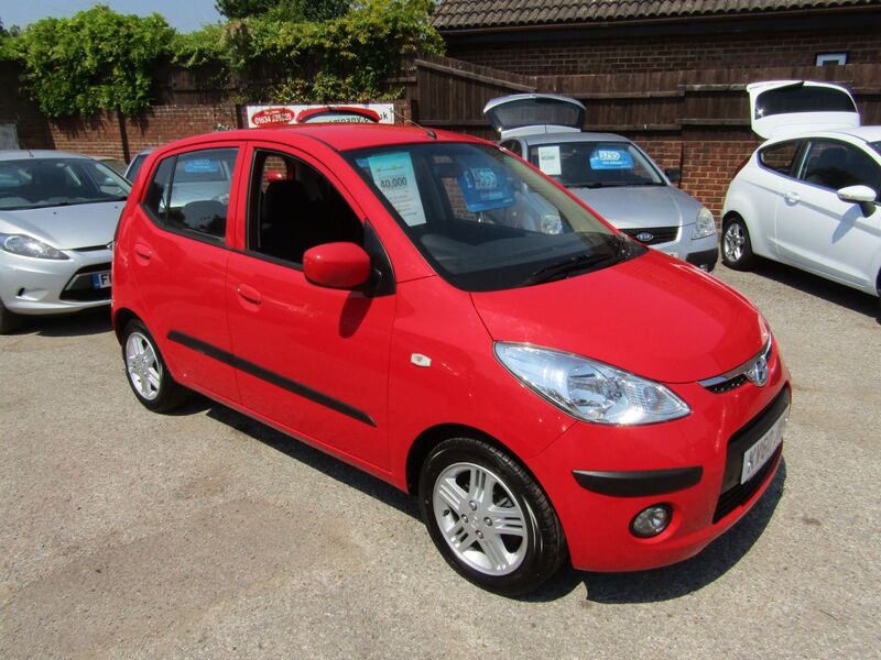 View HYUNDAI I10 COMFORT   Only 40,000 miles   ONE LADY OWNER FROM NEW,  Full Service History,  13 Service Stamps