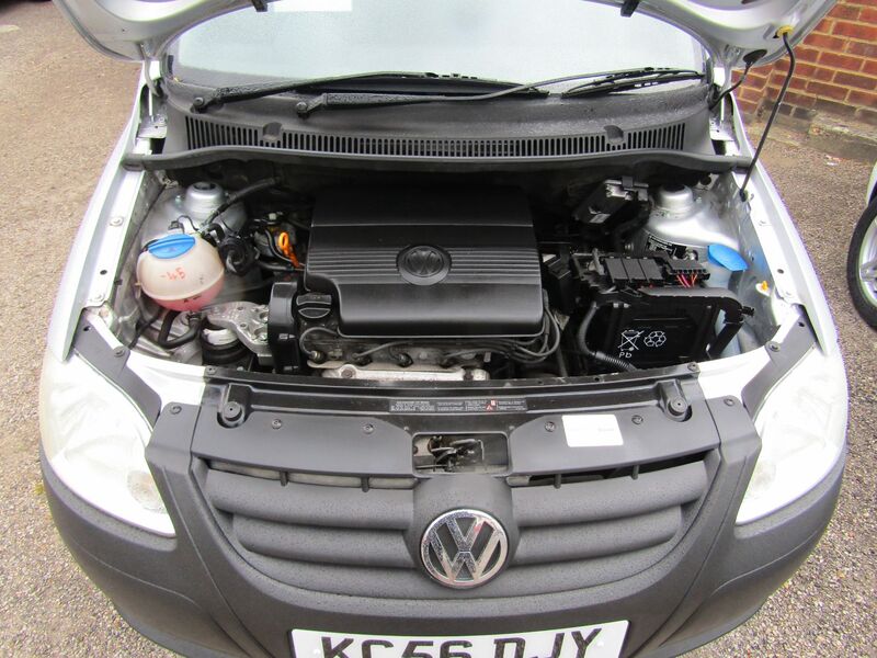 VOLKSWAGEN FOX