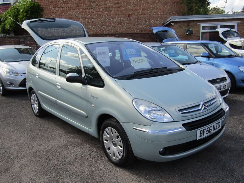 View CITROEN XSARA HDI DESIRE PICASSO 1.6  ONE OWNER FROM NEW,  Only 58,000 miles,  FSH, 14 Main Dealer Stamps In Book