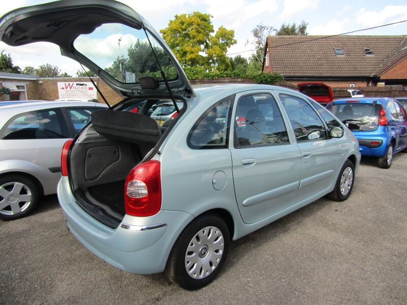 View CITROEN XSARA HDI DESIRE PICASSO 1.6  ONE OWNER FROM NEW,  Only 58,000 miles,  FSH, 14 Main Dealer Stamps In Book