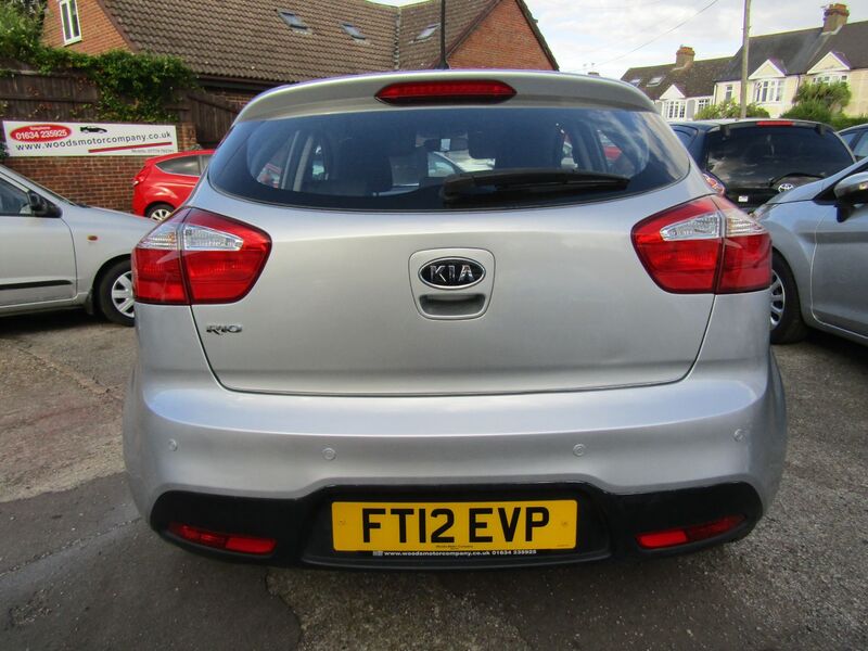 View KIA RIO 2 .     2 Former Keepers,  Only 62,000 miles,  FSH, 11 Services