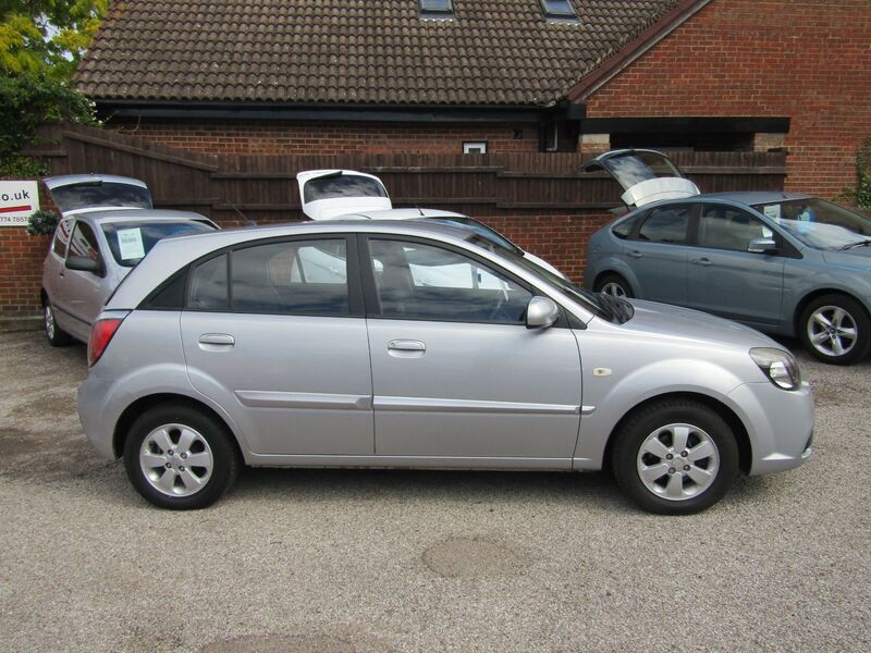 View KIA RIO STRIKE  2 Former Keepers,  Only 80,000 miles,  FSH,  11 Services