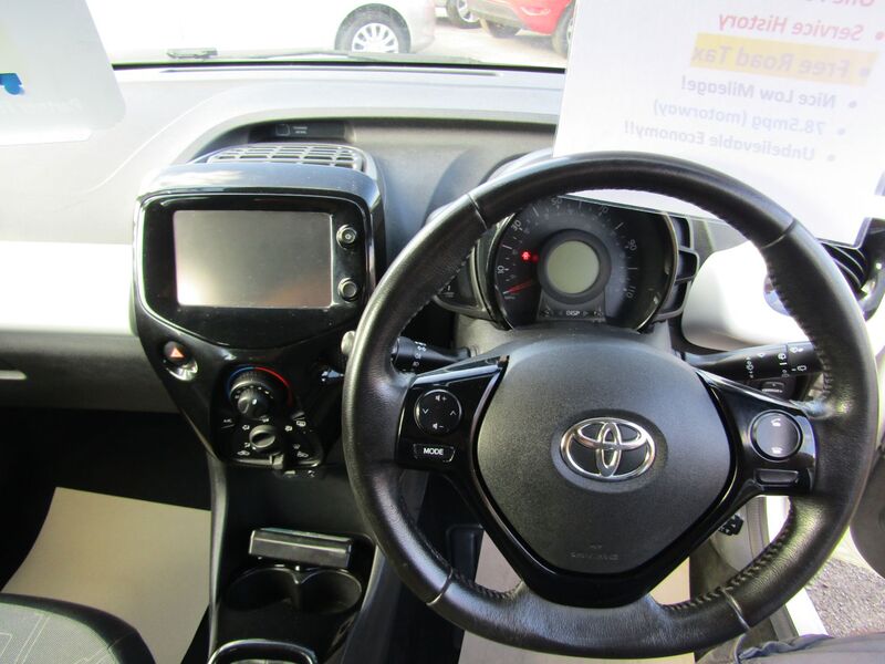 TOYOTA AYGO