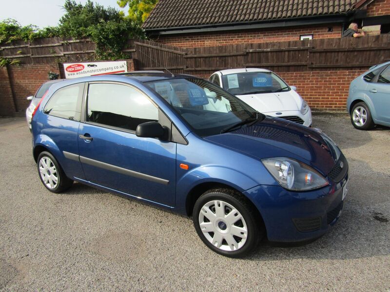 View FORD FIESTA STYLE CLIMATE 16V   ONE LADY OWNER FROM NEW,   Only 35,000 miles,  Service History.
