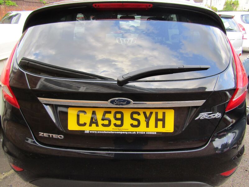 View FORD FIESTA ZETEC  Only 74,000 miles, Service History, 6 Service Stamps