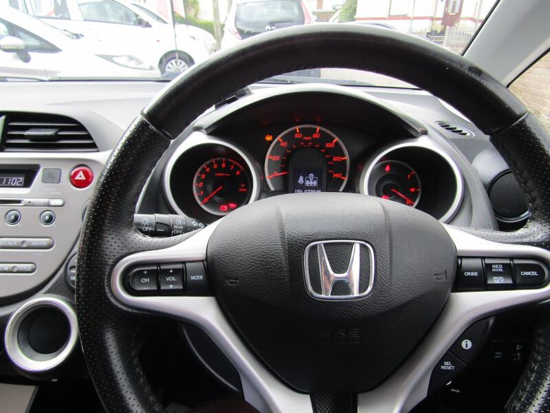 HONDA JAZZ