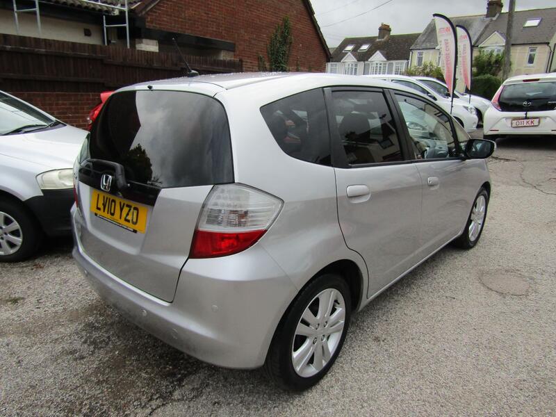 View HONDA JAZZ 1.4 i-VTEC EX   Only 72,000 miles,  One Former Keeper, FSH,  16 Service Stamps